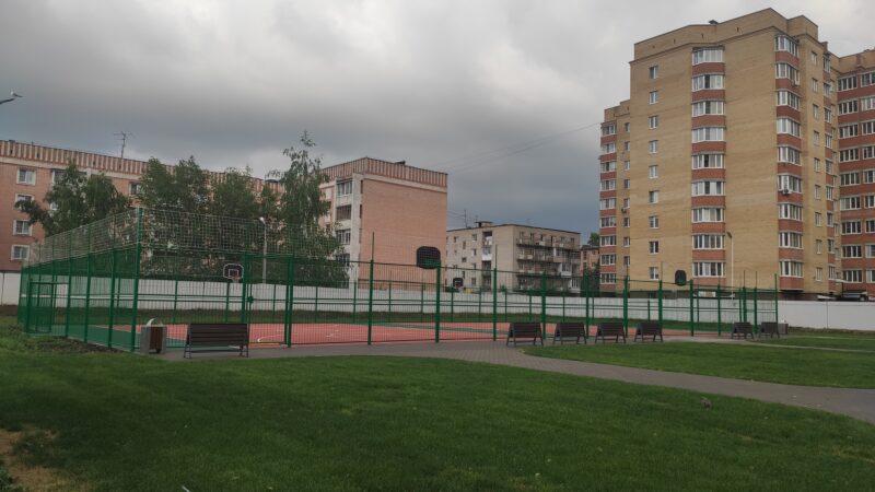 В Твери открылась инклюзивная детская площадка