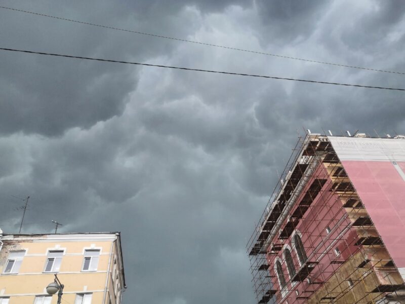 В Тверь пришла гроза и ливень
