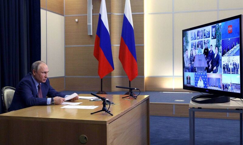Владимир Путин отметил серьезное обновление списка кандидатов в Думу от «Единой России» Владимир Путин отметил серьезное обновление списка кандидатов в Думу от «Единой России»