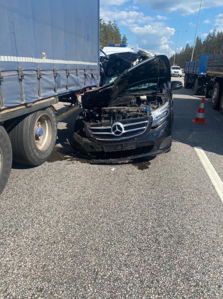Солнце стало причиной аварии в Тверской области