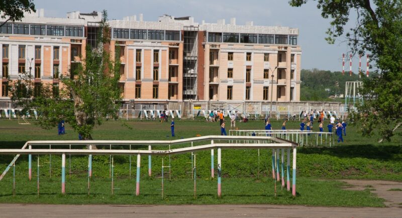 Стала известна судьба стадиона за территорией старого корпуса Тверского суворовского военного училища Стала известна судьба стадиона за территорией старого корпуса Тверского суворовского военного училища