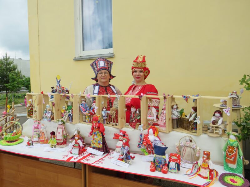 Праздничный концерт в честь Дня России прошёл в посёлке Есинка Ржевского района