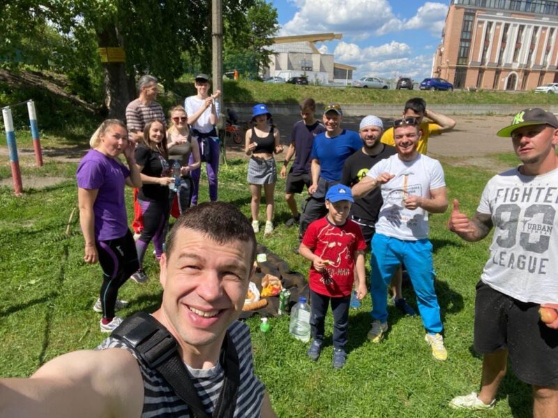 Тверские спортсмены благоустроили одну из главных спортивных площадок города Тверские спортсмены благоустроили одну из главных спортивных площадок города