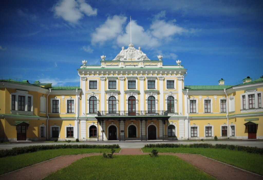 Тверской императорский дворец приготовил летнюю программу для юных жителей