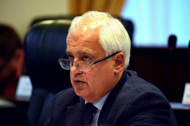 Виктор Константинов: "был рад посетить конференцию, где были делегаты от всех муниципалитетов" Виктор Константинов: "был рад посетить конференцию, где были делегаты от всех муниципалитетов"