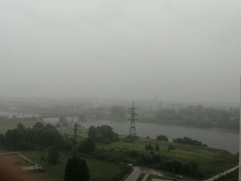 В Тверь пришла гроза и ливень