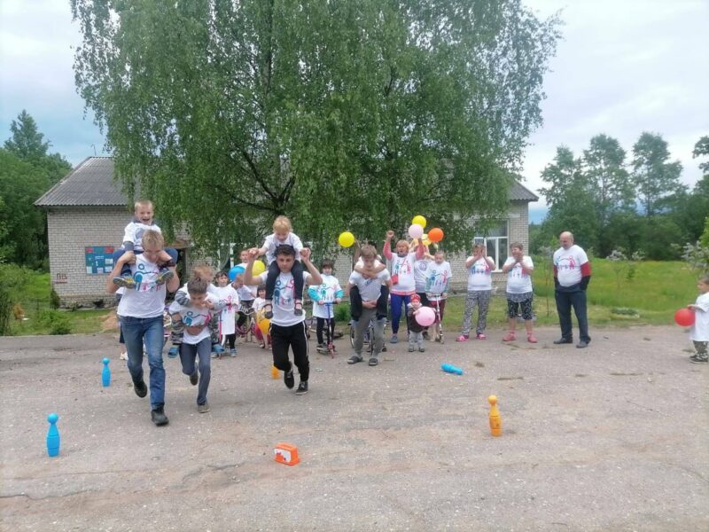 Спортивный праздник объединил семьи Ржевского района