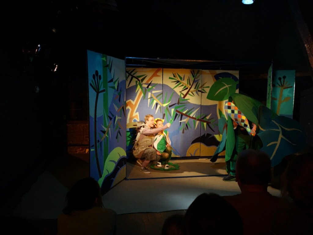 Тверской ТЮЗ представит спектакль "Ромашка"