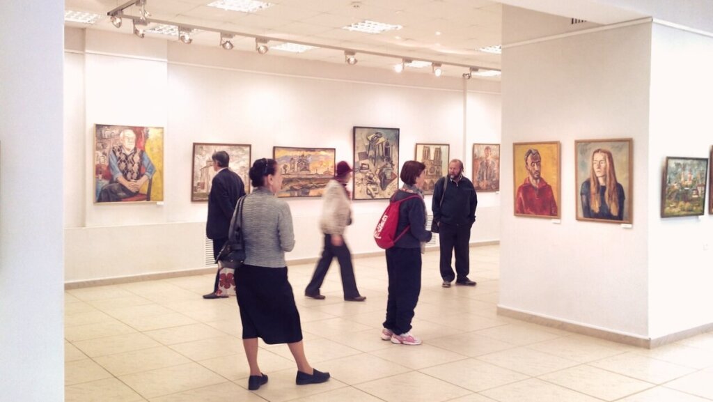 В Тверском выставочном центре "исповедуется" Владимир Абрамовича