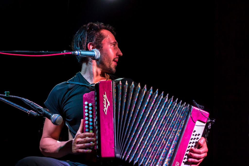 Игорь Растеряев даст юбилейный концерт в ДК "Пролетарка"