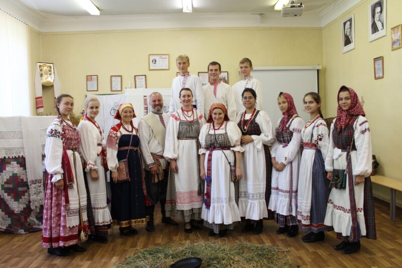 Тверские фольклорные коллективы приняли участие в «Июньской карусели»