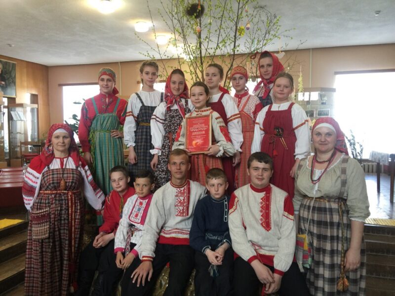 Тверские фольклорные коллективы приняли участие в «Июньской карусели»