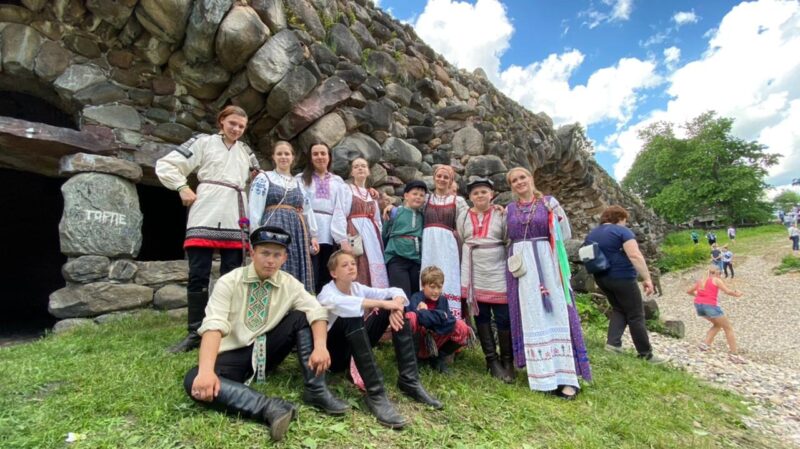 Тверские фольклорные коллективы приняли участие в «Июньской карусели»