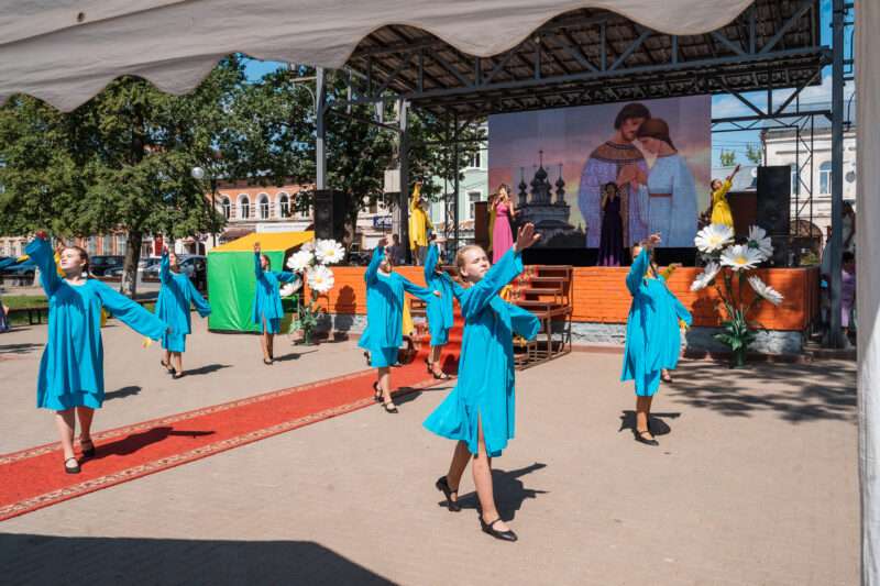 Супружеские пары из Тверской области наградили медалью «За любовь и верность»