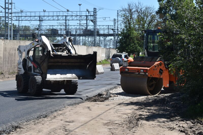 В Твери продолжается ремонт дорог В Твери продолжается ремонт дорог
