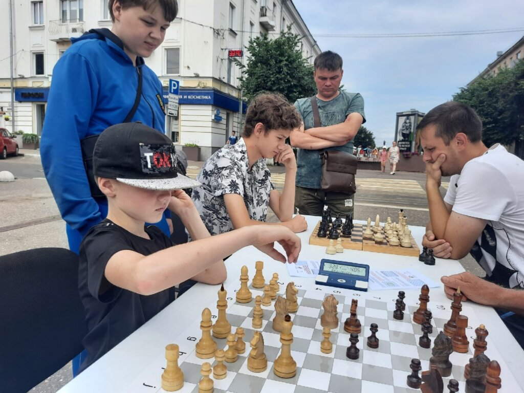 В Твери набирают популярность Медвежьи шахматы В Твери набирают популярность Медвежьи шахматы