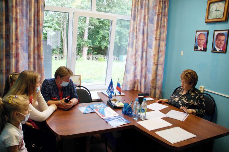 В Пеновском и Андреапольском муниципальных округах прошёл выездной приём граждан