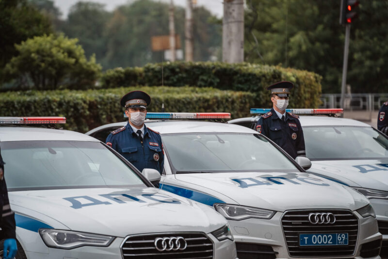 Игорь Руденя и Владимир Васильев приняли участие в торжественном мероприятии в честь 85-летия создания ГИБДД
