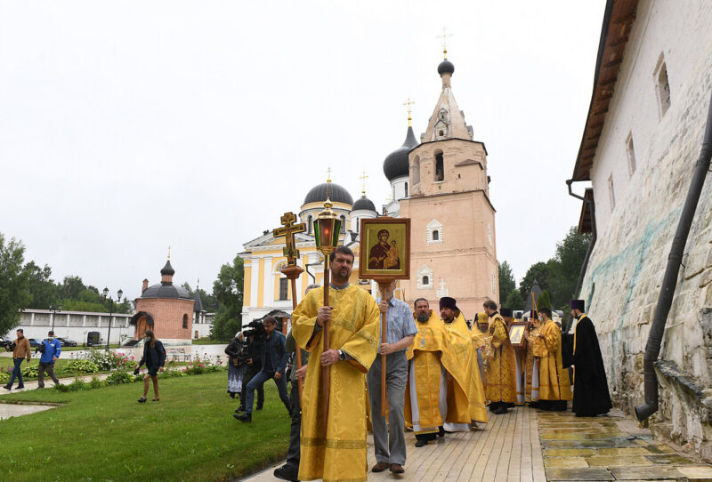 В Старицком Свято-Успенском монастыре прошел День памяти святителя Иова В Старицком Свято-Успенском монастыре прошел День памяти святителя Иова