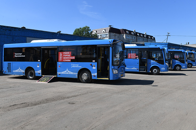 Губернатор Игорь Руденя в Ржеве ознакомился с работой новой модели пассажирских перевозок