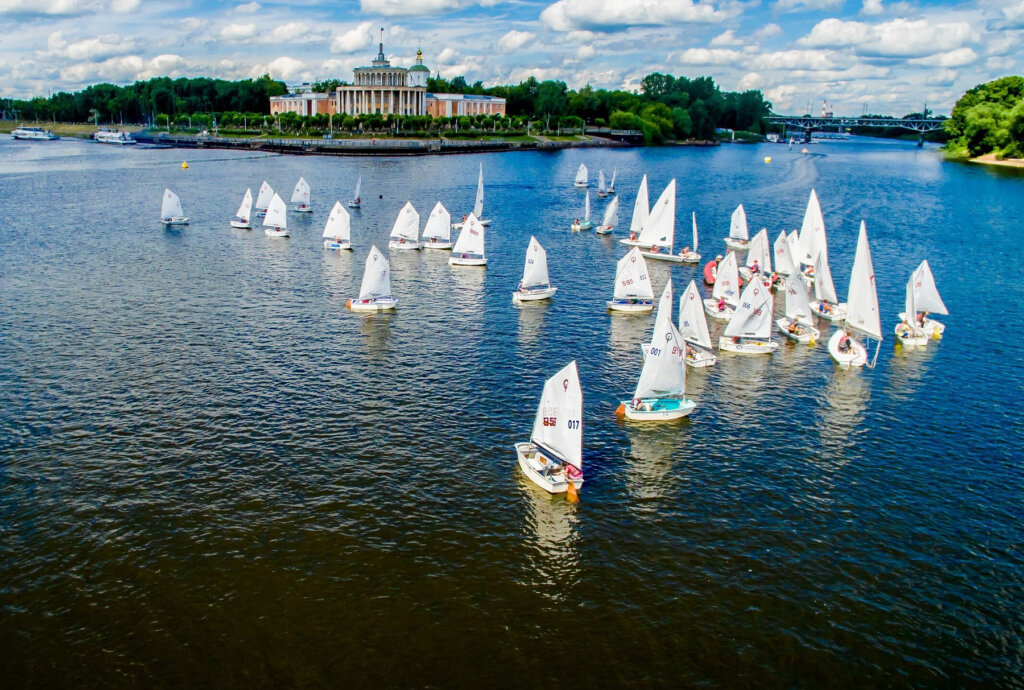 Хождение под парусом и гребля: чем еще удивит Волга сегодня Хождение под парусом и гребля: чем еще удивит Волга сегодня