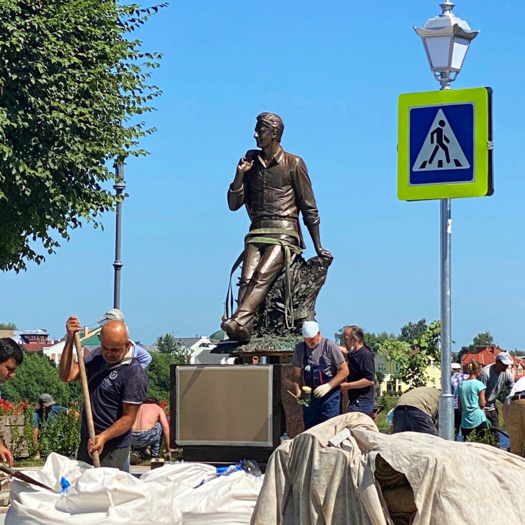 В Твери устанавливают памятник известному поэту Андрею Дементьеву Его творчество останется с нами: Игорь Руденя вспоминает Андрея Дементьева