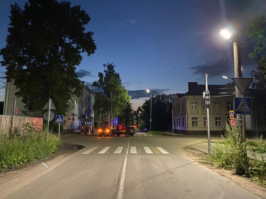 В Тверской области в ДТП пострадали две пассажирки В Тверской области в ДТП пострадали две пассажирки