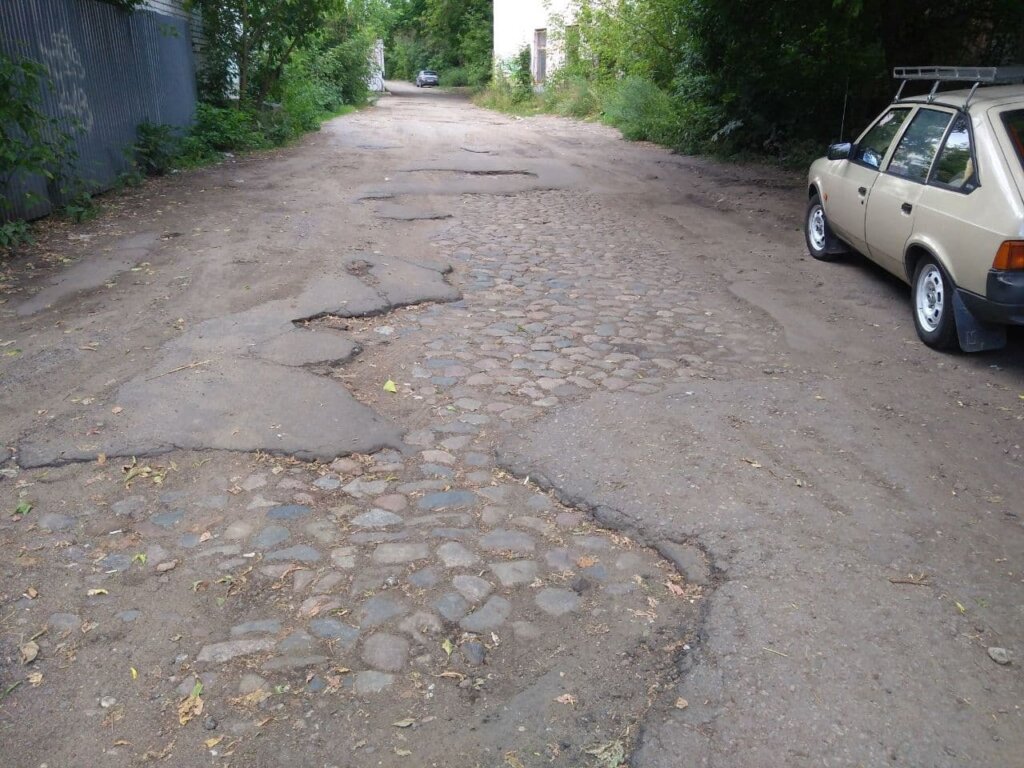 В Твери под асфальтом нашли старинную мостовую