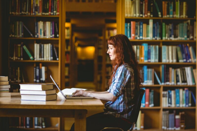 В тверской библиотеке Горького оцифруют уникальные книги В тверской библиотеке Горького оцифруют уникальные книги