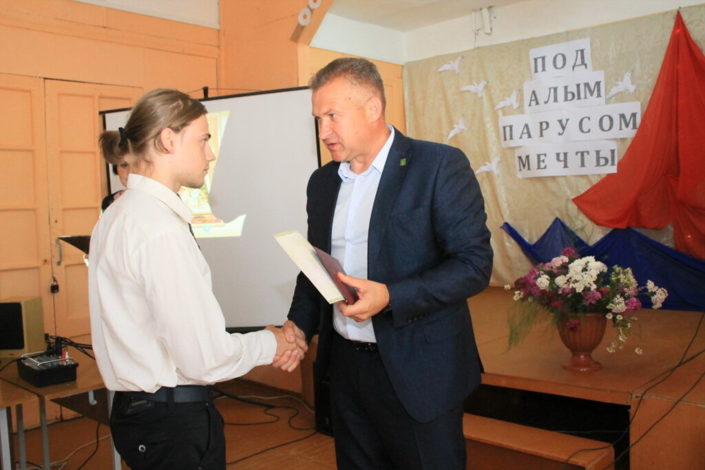 В Тверской области чествовали выпускников Торопецкого колледжа В Тверской области чествовали выпускников Торопецкого колледжа