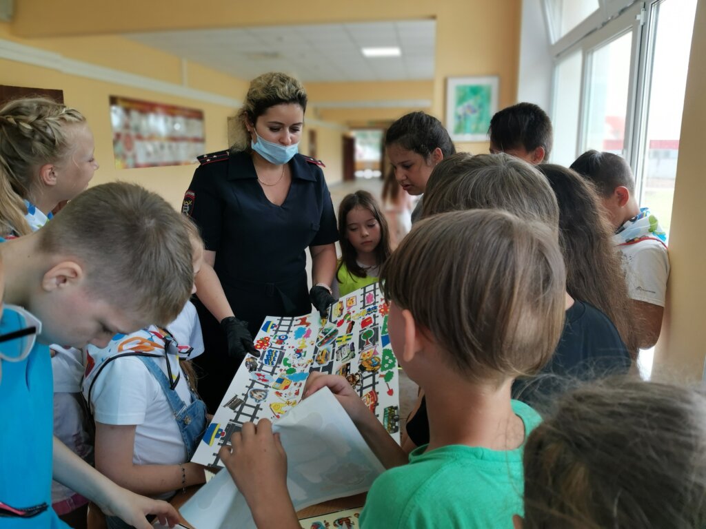 В Тверской области школьники приняли участие в мероприятии «Соблюдайте Правила –поступайте правильно!» В Тверской области школьники приняли участие в мероприятии «Соблюдайте Правила –поступайте правильно!»