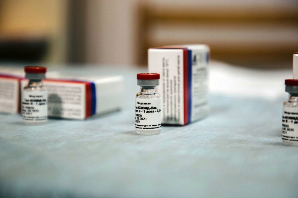 Владимир Путин выступил против санкций за отказ от вакцинации