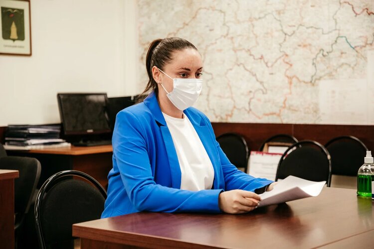 Владимир Васильев и Юлия Саранова представили документы на регистрацию в выборах Владимир Васильев и Юлия Саранова представили документы на регистрацию в выборах