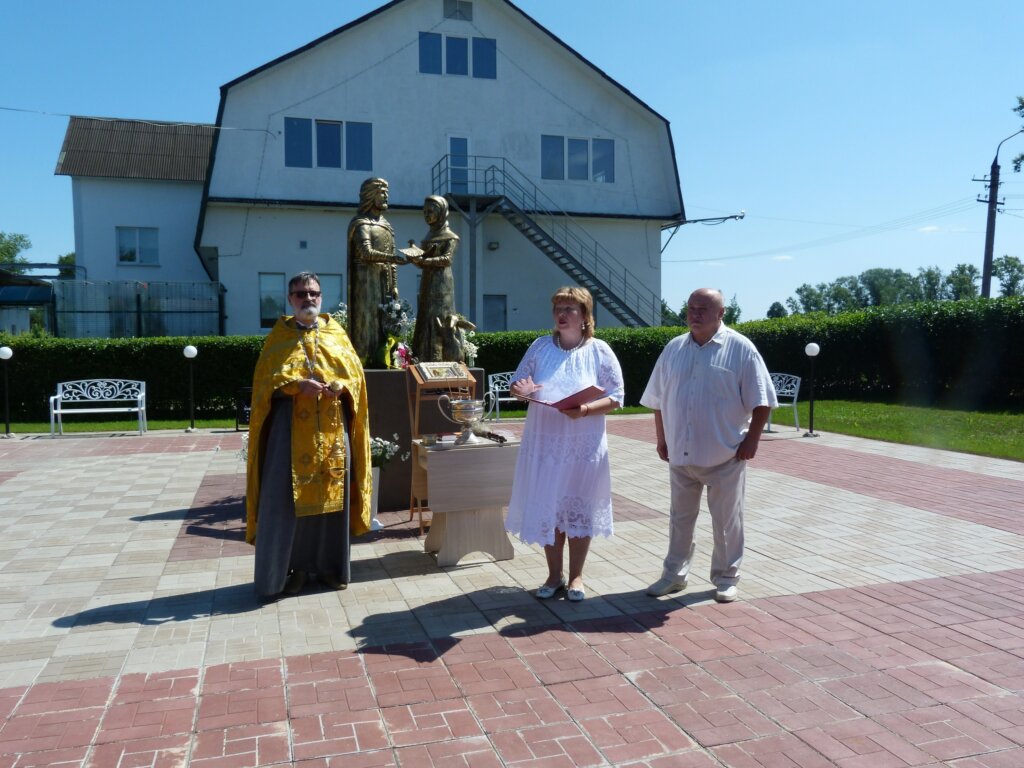 В Тверской области установлен памятник святым Петру и Февронии