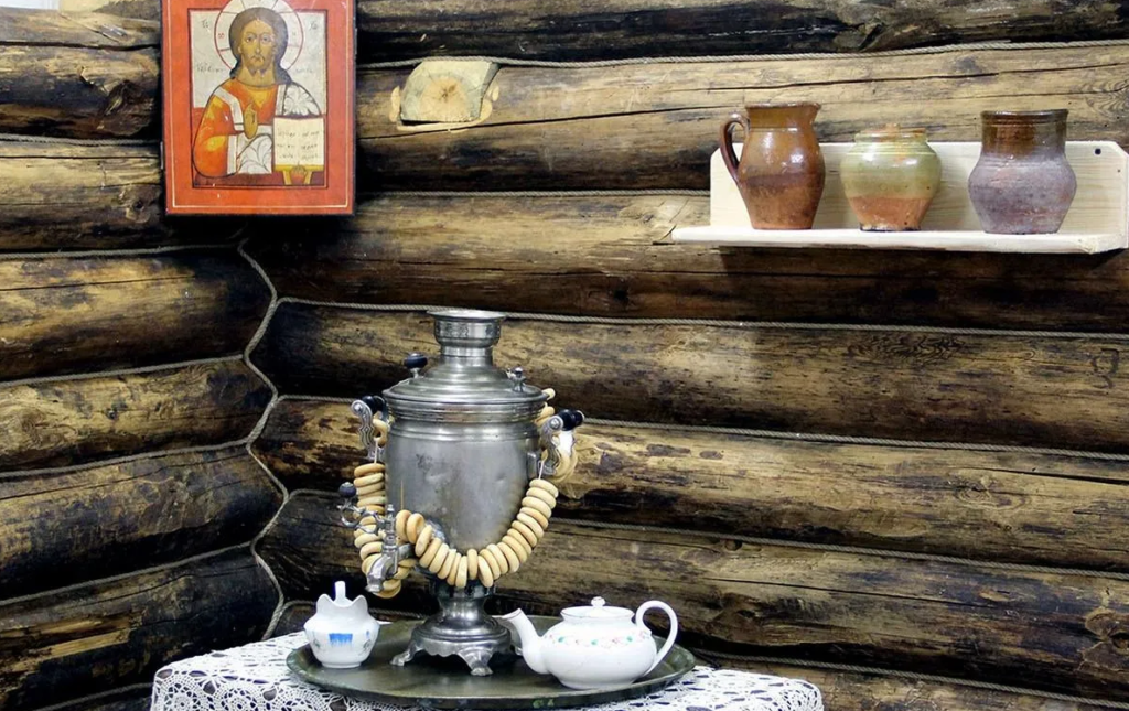 В комплексе "Медное" в Тверской области проходит выставка экспонатов традиционной культуры В комплексе "Медное" в Тверской области проходит выставка экспонатов традиционной культуры