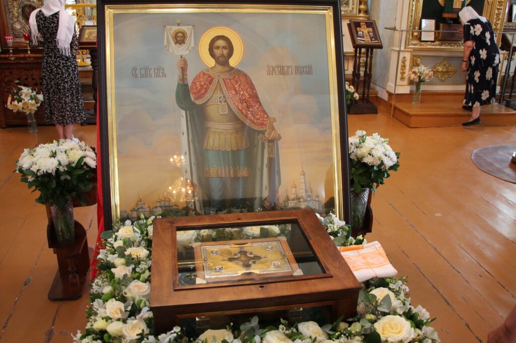 В Вышний Волочек прибыл ковчег с мощами святого благоверного князя Александра Невского В Вышний Волочек прибыл ковчег с мощами святого благоверного князя Александра Невского