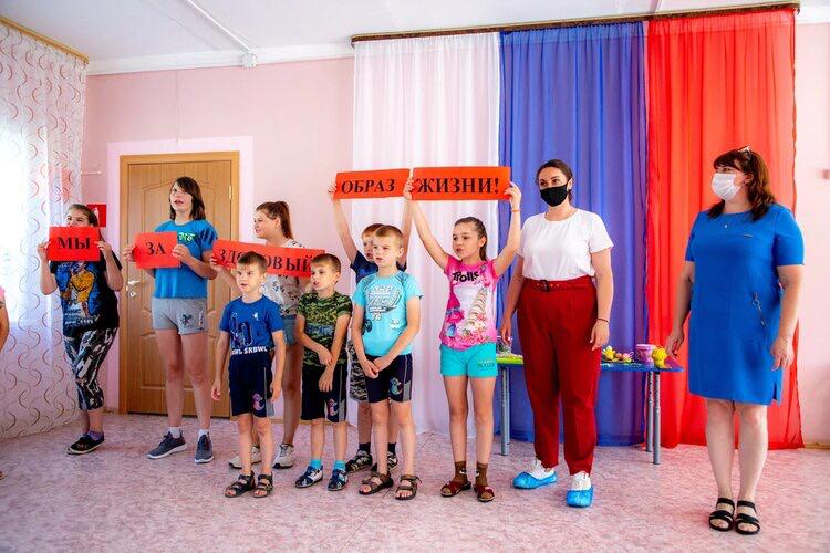 Юлия Саранова посетила социально-реабилитационный центр для несовершеннолетних