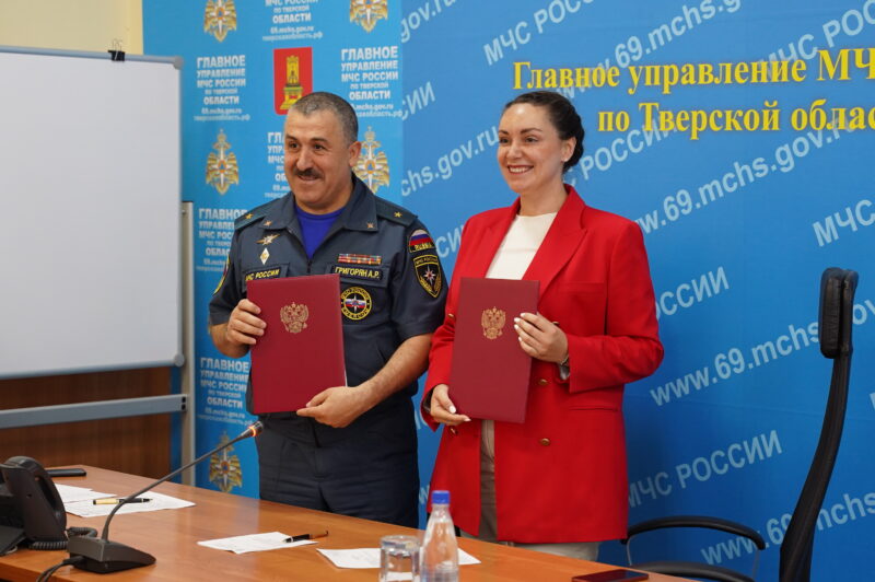 Волонтеры и спасатели Тверской области продолжат работать сообща Волонтеры и спасатели Тверской области продолжат работать сообща