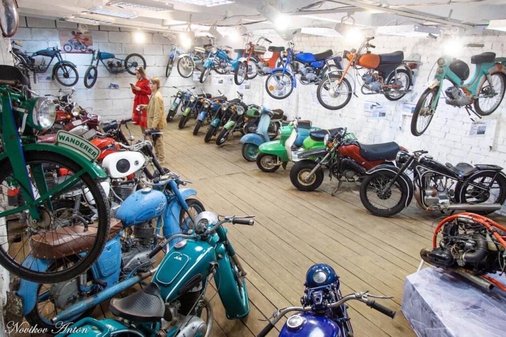 Байк-пост в Торжке приглашает на выставку ретро-мотоциклов Байк-пост в Торжке приглашает на выставку ретро-мотоциклов