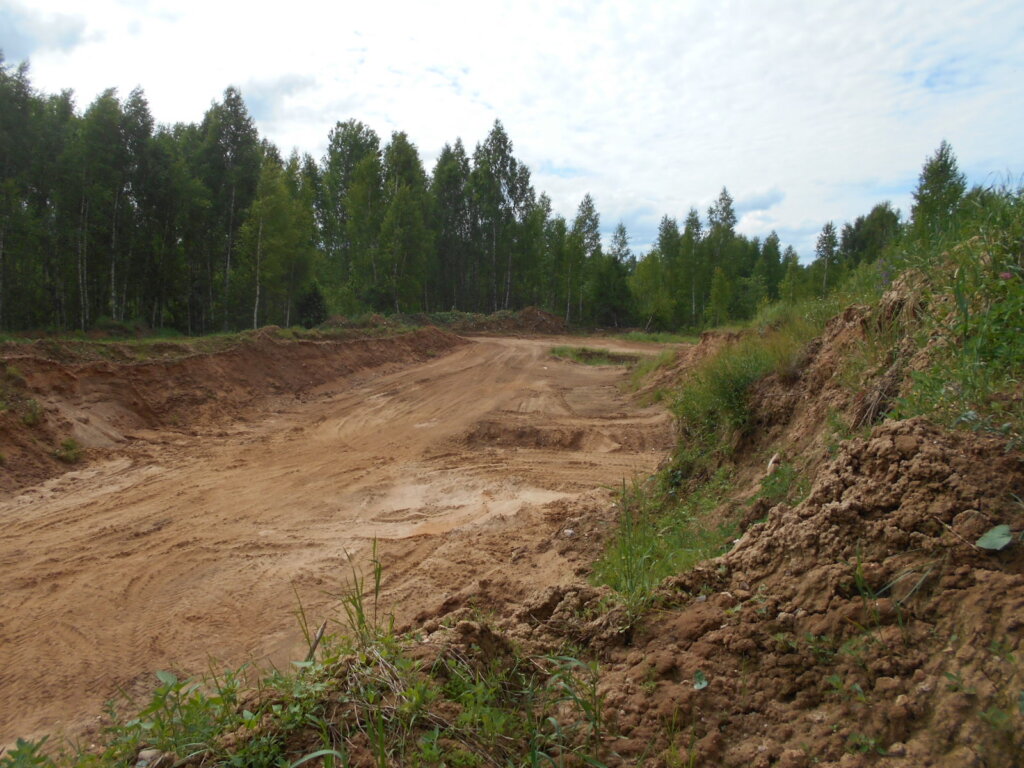 В Тверской области обнаружен карьер на заросших сельскохозяйственных угодьях