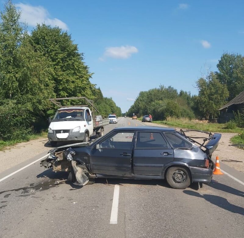 В Тверской области произошло тройное ДТП В Тверской области произошло тройное ДТП