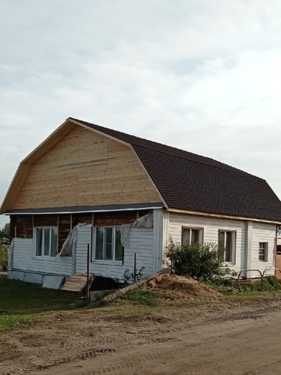 Семья из Андреаполя поблагодарила пожарных и власть за помощь после урагана Семья из Андреаполя поблагодарила пожарных и власть за помощь после урагана