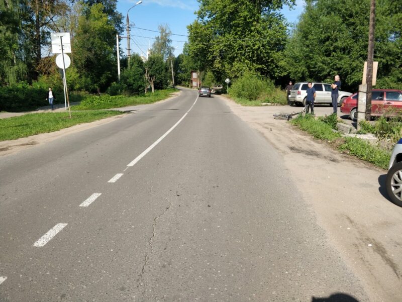 В Тверской области в ДТП пострадал велосипедист