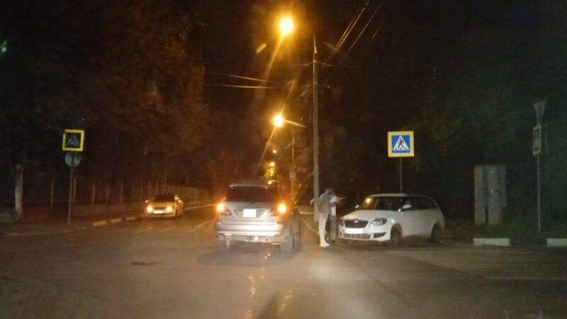 Ночью в Тверской области столкнулись две иномарки Ночью в Тверской области столкнулись две иномарки