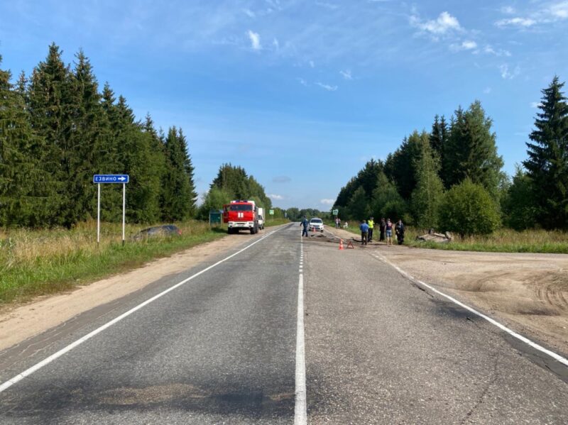 В Калининском районе два человека получили травмы в ДТП