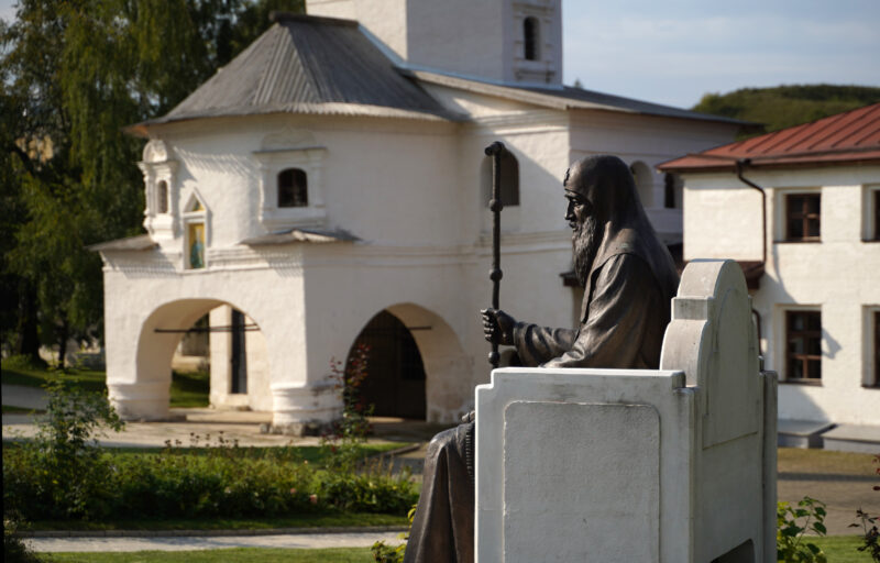 Игорь Руденя в Тверской области напутствовал будущих первоклассников