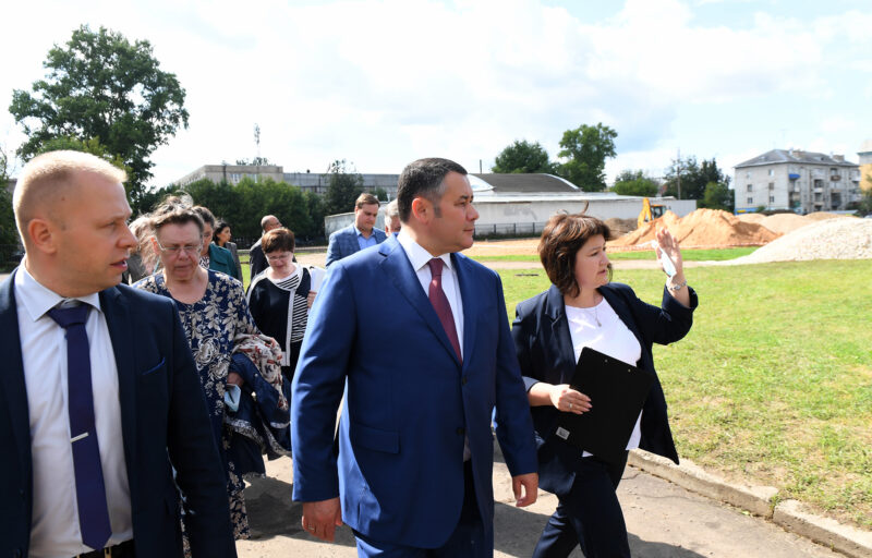На территории школ в Тверской области пройдет модернизация спортивных уличных тренажеров На территории школ в Тверской области пройдет модернизация спортивных уличных тренажеров