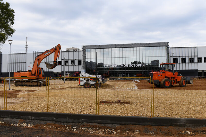 В Твери продолжается строительство мультимедийного парка «Россия – Моя история»