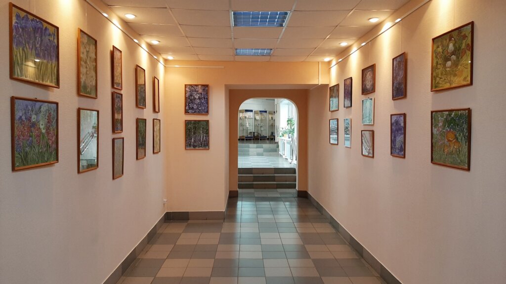 В Тверской библиотеке имени Герцена открылась новая выставка «От весны до весны...» В Тверской библиотеке имени Герцена открылась новая выставка «От весны до весны...»