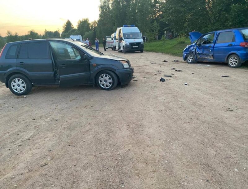 В Тверской области пострадали водители двух автомобилей В ТВерской области пострадали водители двух автомобилей